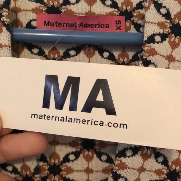 NWT Geometric Pattern Maternity Shift Dress - Picture 4 of 4